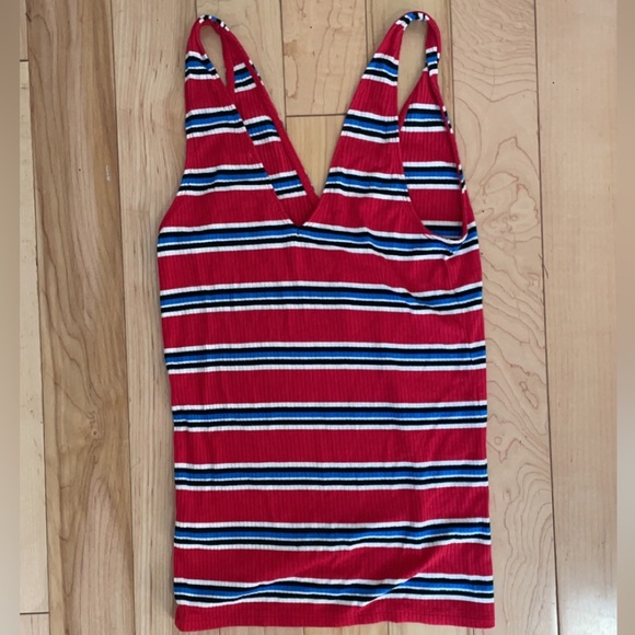 EXPRESS RED STRIPED DOUBLE V-NECK FITTED TANK TOP - Picture 6 of 6